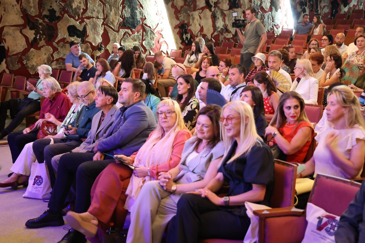 20260819-224752-biblioteka-170-godina-dusica-muric-AY2c9M.jpg