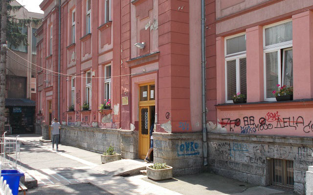 Užice: Osnovci u školama, srednjoškolci onlajn
