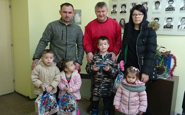 Novogodišnji paketići za potomke veterana