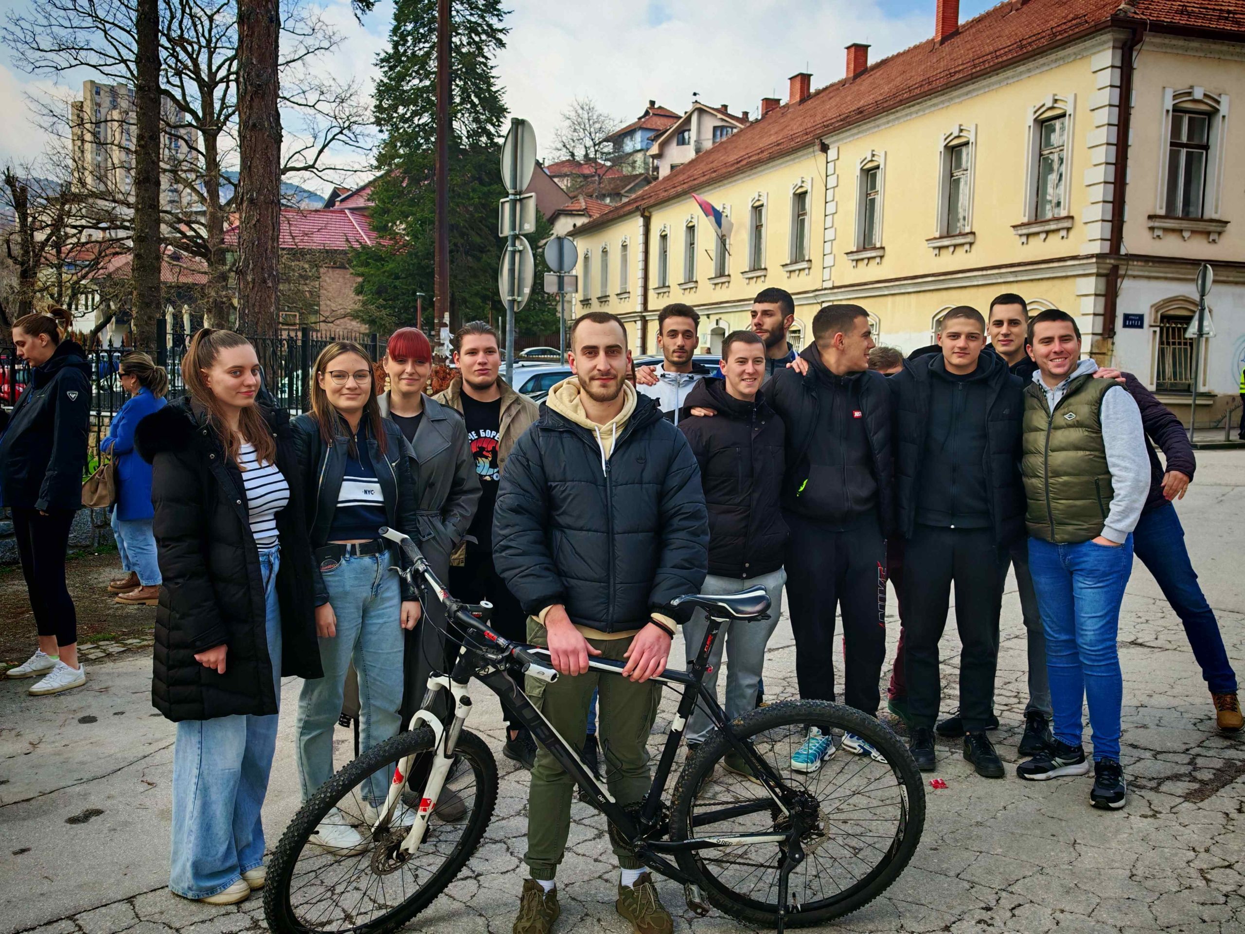 Student iz Užica sa 80 studenata iz Srbiji ide biciklom do Strazbura
