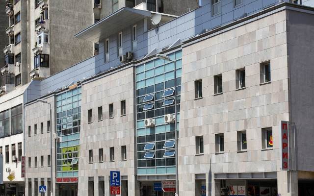 Prodaje se lokal u Tržnom centru Pariz