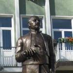 spomenik poz