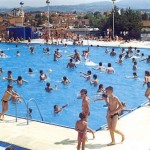 POŽEGA – Popularno požeško kupalište, uz naslov SAMO DA VREME POSLUŽI