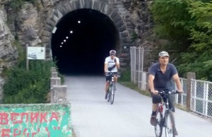 Zabrana kretanja na delu pešačke staze „Klisura Đetinje“ zbog miniranja