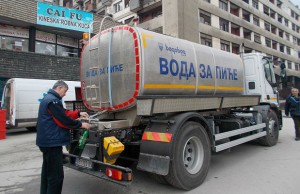 Cisterne za pijaćom vodom postavljene za stanovnike Tatinca, Dubokog i Sarića Osoje
