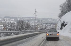 Zbog snega problemi u saobraćaju