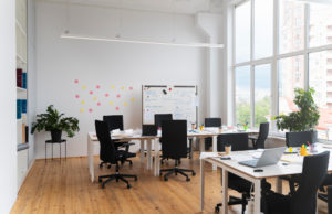 Nameštaj za kancelarije – Kako opremiti poslovni prostor