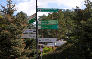 TO Zlatibor postavila dvojezičnu saobraćajnu signalizaciju