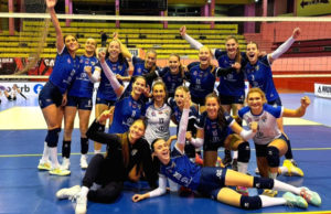 Odbojkašice pobedile Partizan, prva pobeda košarkaša, remi fudbalera