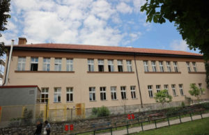 Osmaci danas završavaju nastavu, mala matura od 15. do 17. juna