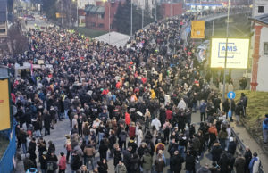 Učenici, studenti i prosvetari-ustavni čuvari (VIDEO)