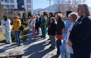 Slediti studente koji se zalažu za novo društvo