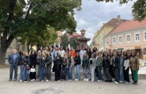 Najbolji učenici Medicinske škole Užice nagrađeni izletom