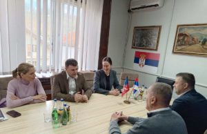 Ministar Husein Memić posetio Bajinu Baštu – fokus na razvoju turizma, infrastrukture i sporta