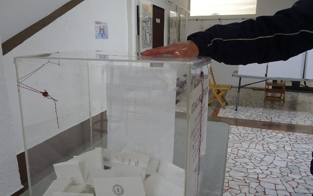 Sevojno glasanja kutija