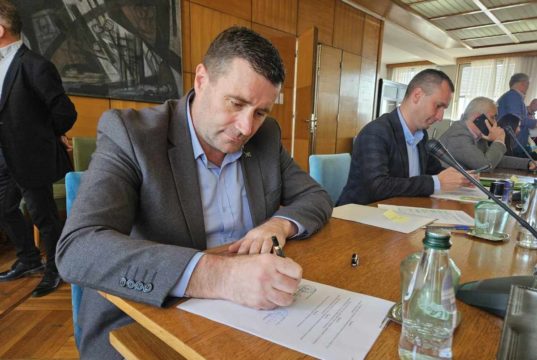 IMG 8dbf9ab958d51fcedbe54f488411bdaf V